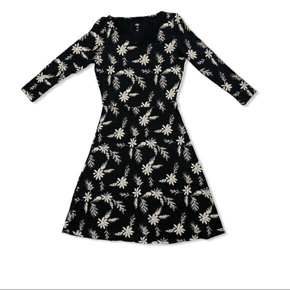 Women's DIP 3/4  Sleeve Swing Dress - Picture 1 of 4
